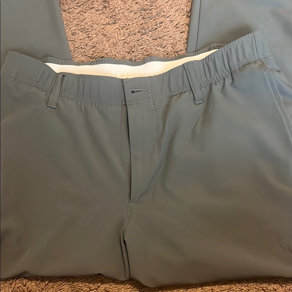 Under Armour Men's Gray Pants